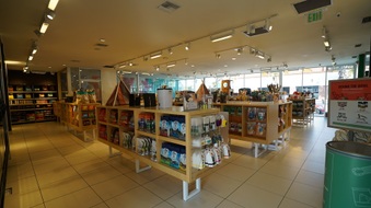 Enlarge photo 12
