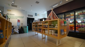 Enlarge photo 23