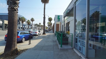 Enlarge photo 35