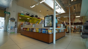 Enlarge photo 17