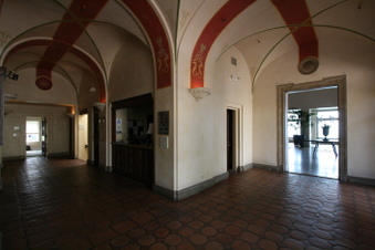 Enlarge photo 54