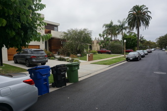 Ilona ave btwn Beverly Glen & Kerwood 
