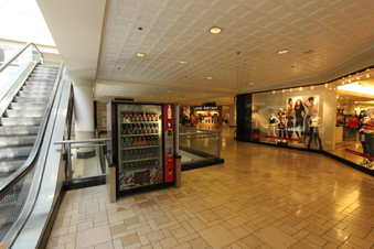Enlarge photo 103
