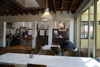 Enlarge photo 10