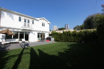Enlarge photo 21