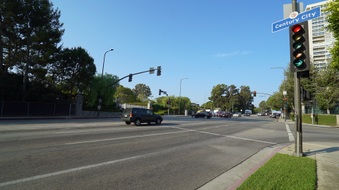 Pico/Century Blvd E