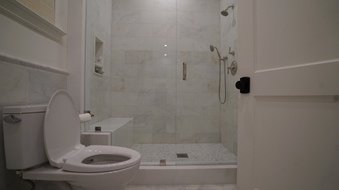 Enlarge photo 75