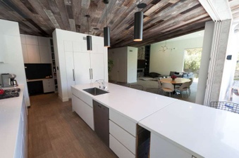 Enlarge photo 33