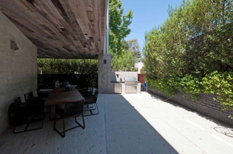 Enlarge photo 111
