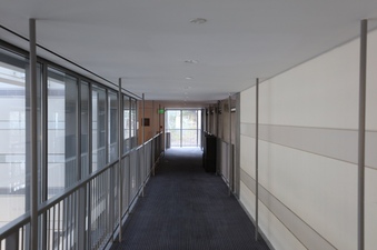 Enlarge photo 18