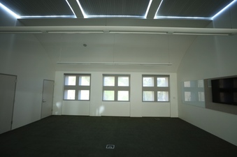 Enlarge photo 32