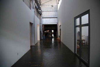Enlarge photo 24
