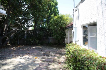 Enlarge photo 18