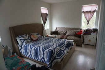 Enlarge photo 33