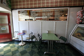 Enlarge photo 27