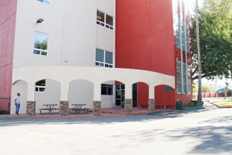Enlarge photo 1