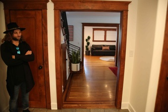 Enlarge photo 24