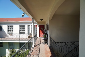 Enlarge photo 46