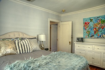 Enlarge photo 46
