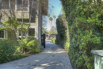 Enlarge photo 71