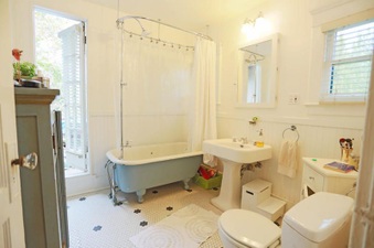 Enlarge photo 46