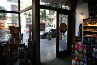 Buzz Wine Beer Shop, Downtown