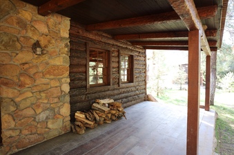Enlarge photo 69