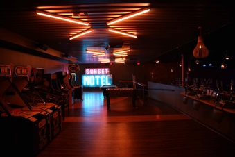 Bowlero Mar Vista