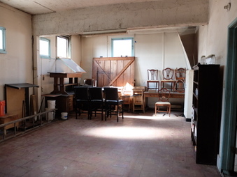 Enlarge photo 105