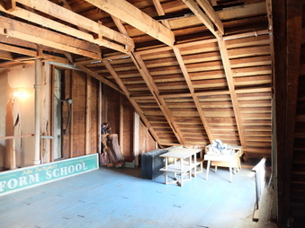 Enlarge photo 116