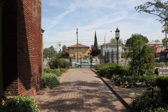 Enlarge photo 11
