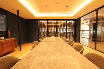 Enlarge photo 19