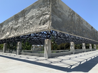Enlarge photo 105