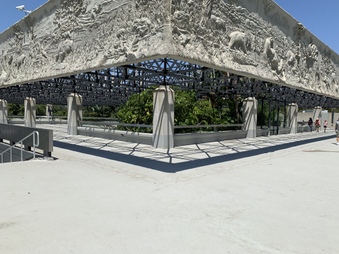 Enlarge photo 112