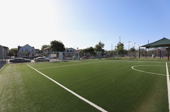 Enlarge photo 10