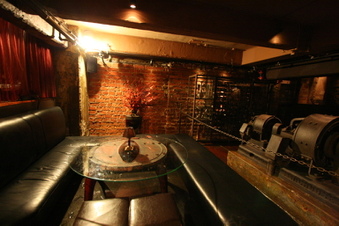 Enlarge photo 65