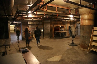 Enlarge photo 42