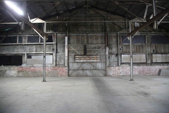 Enlarge photo 127