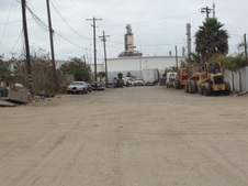 Industrial back roads in Wilmington