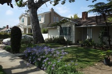 2709 Kelton Ave.