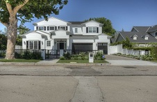 Nice Houses close to Old Dimeo Burbank