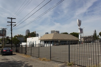 Enlarge photo 24