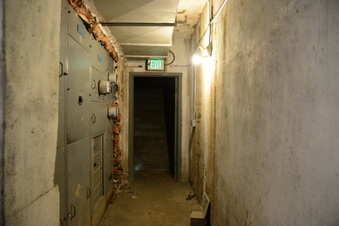 Enlarge photo 37