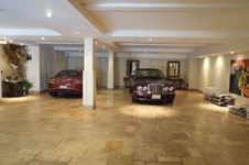 Enlarge photo 80