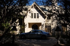 910 Rexford Dr