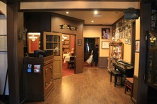 Enlarge photo 1