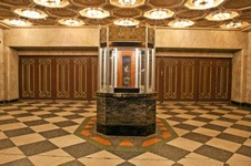 Warner Grand