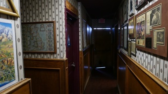 Enlarge photo 17