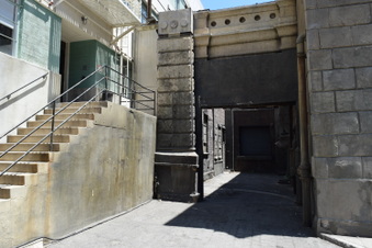 Enlarge photo 2