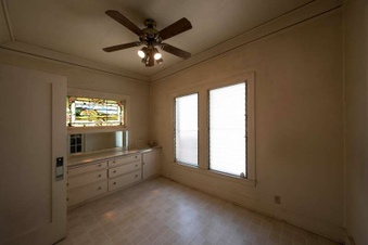 Enlarge photo 29
